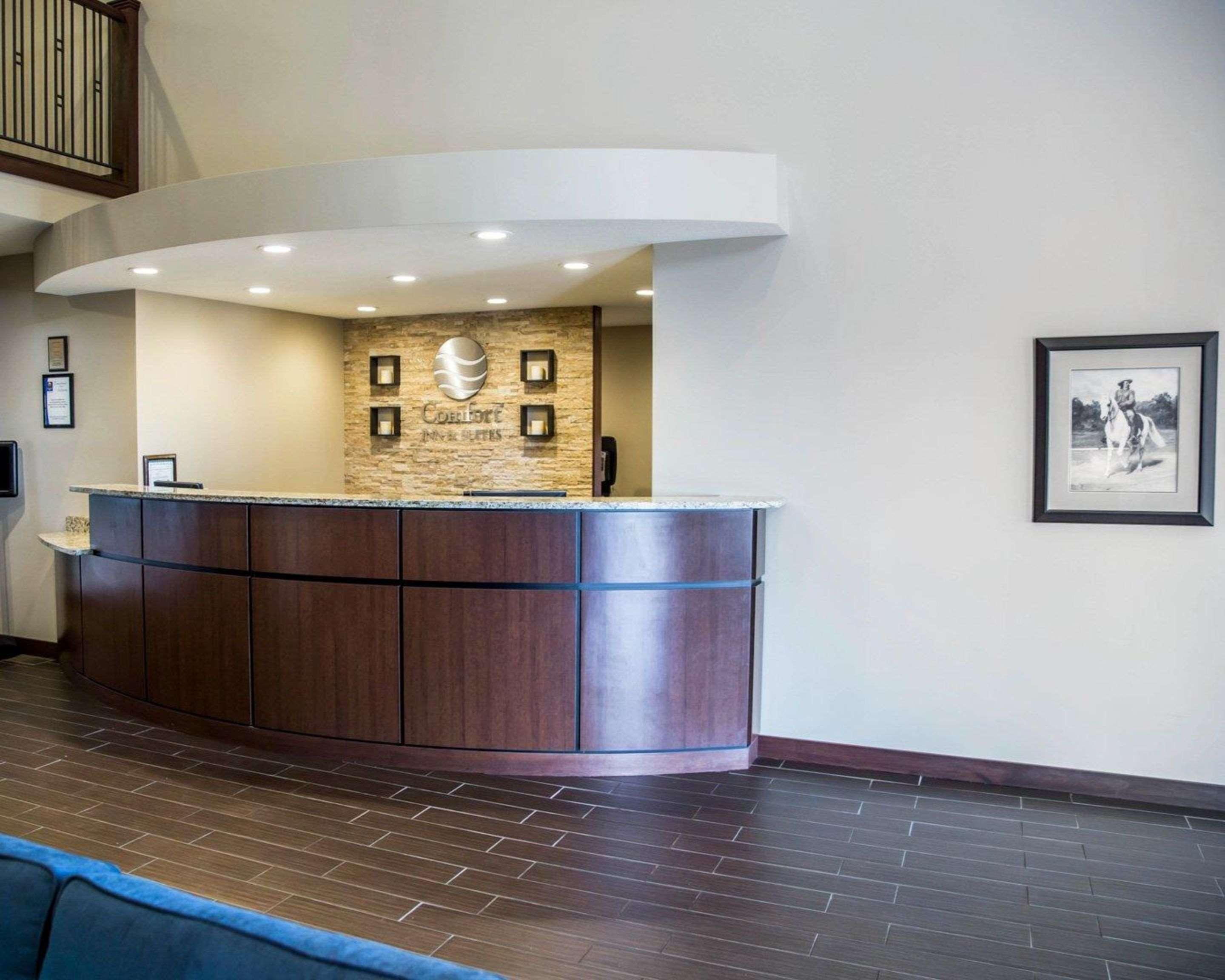 Comfort Inn & Suites Riverview Near Davenport And I-80 Le Claire Extérieur photo