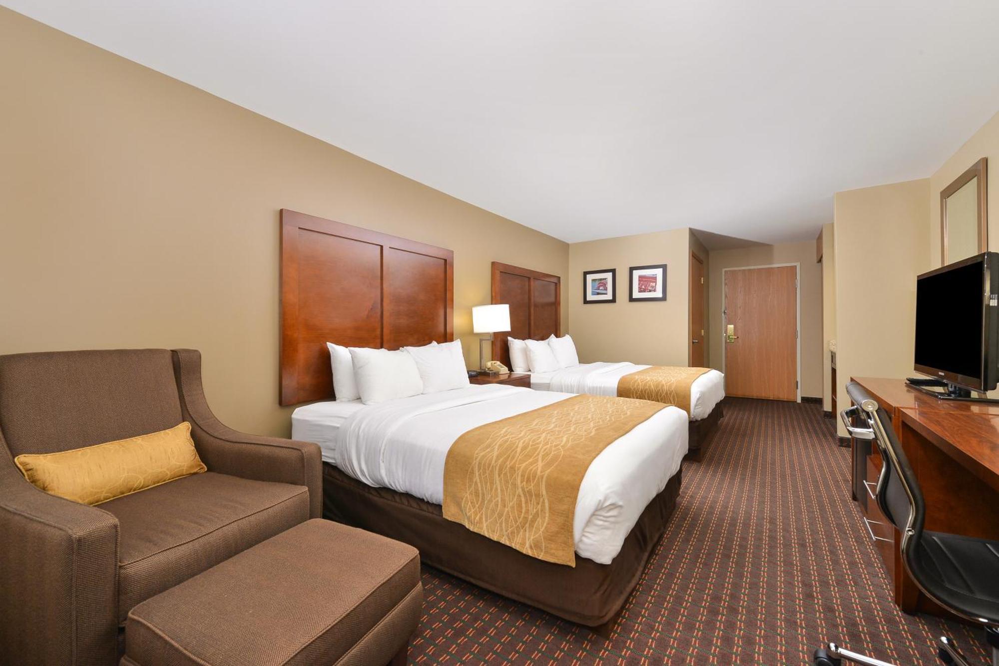 Comfort Inn & Suites Riverview Near Davenport And I-80 Le Claire Chambre photo