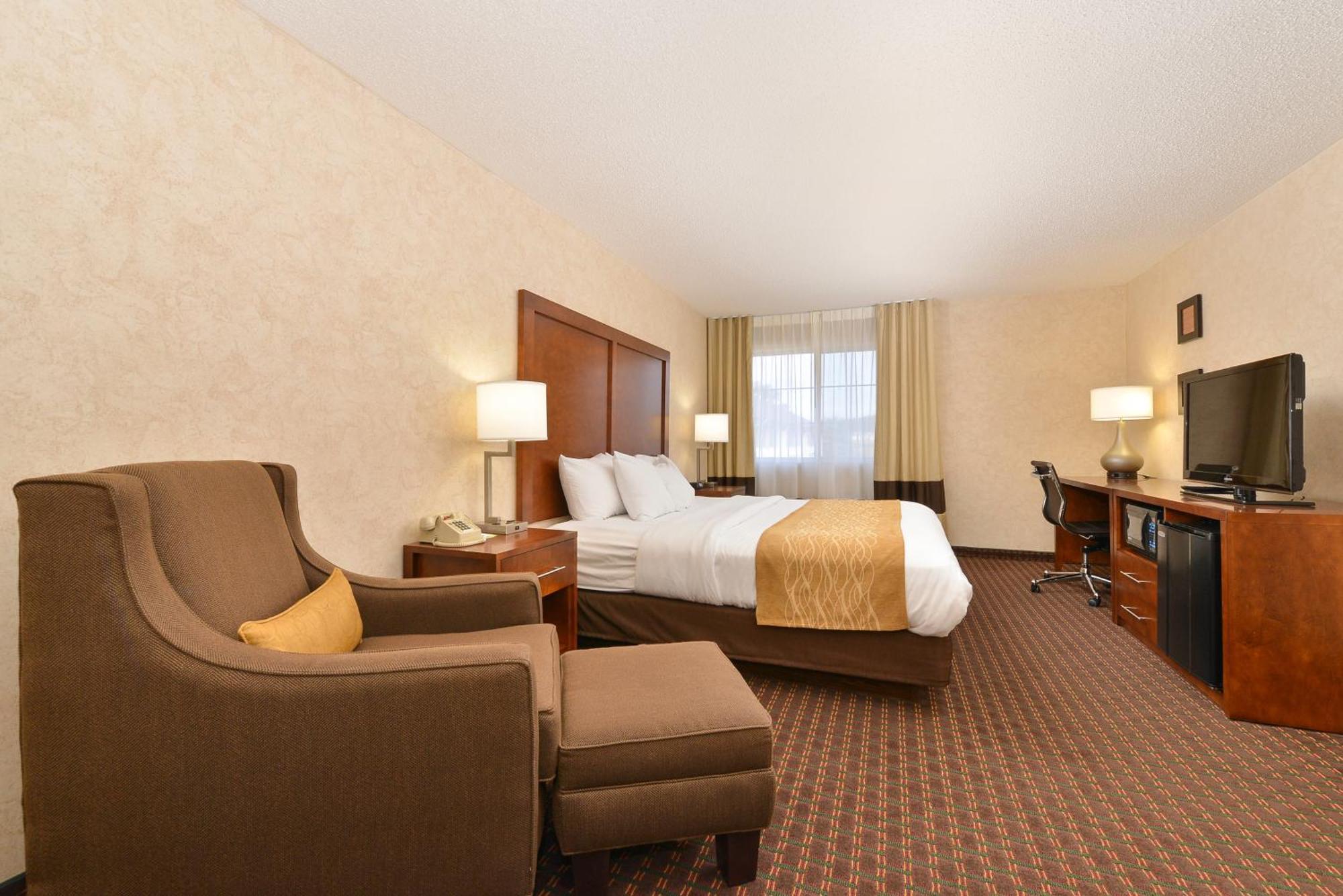 Comfort Inn & Suites Riverview Near Davenport And I-80 Le Claire Chambre photo