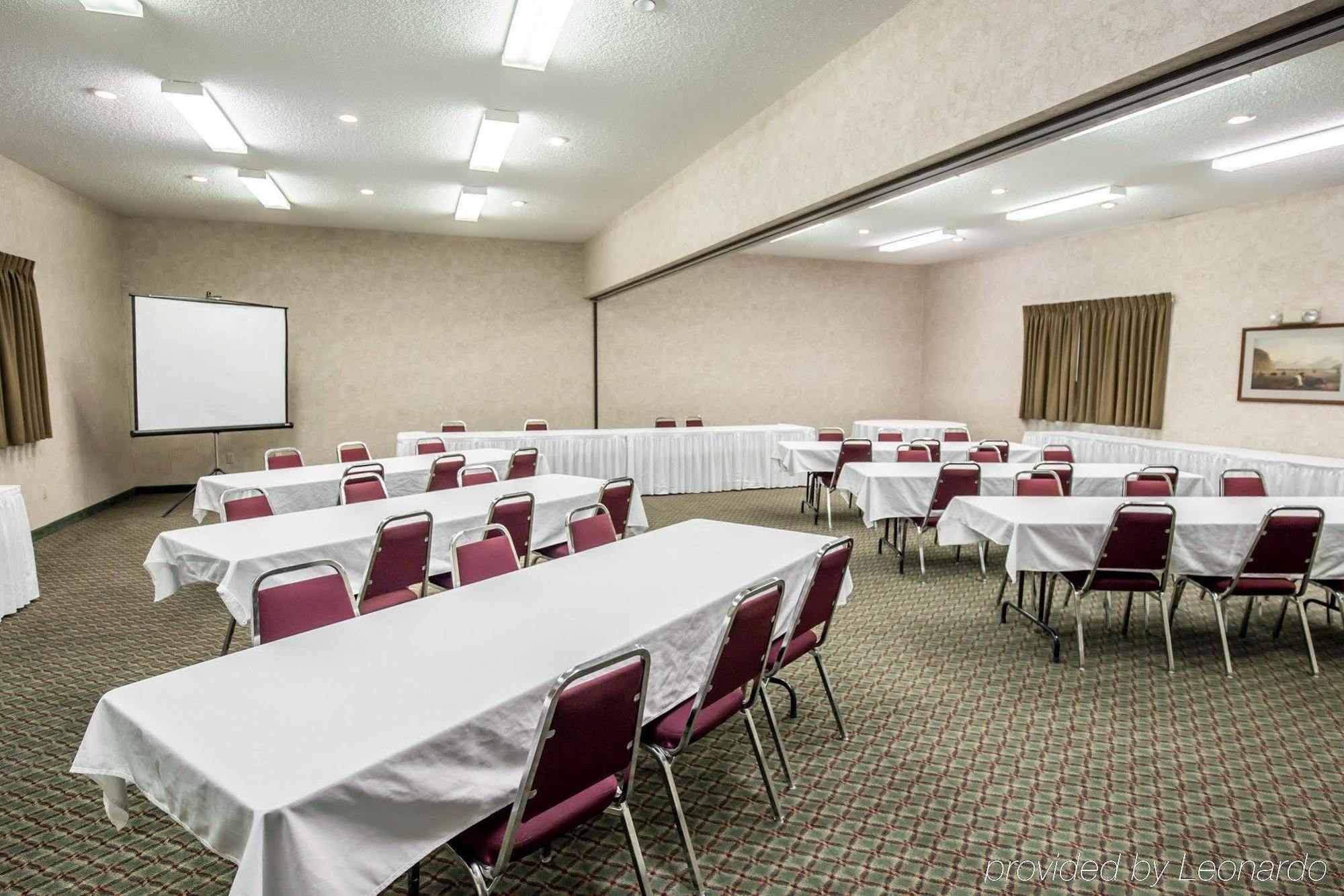 Comfort Inn & Suites Riverview Near Davenport And I-80 Le Claire Extérieur photo