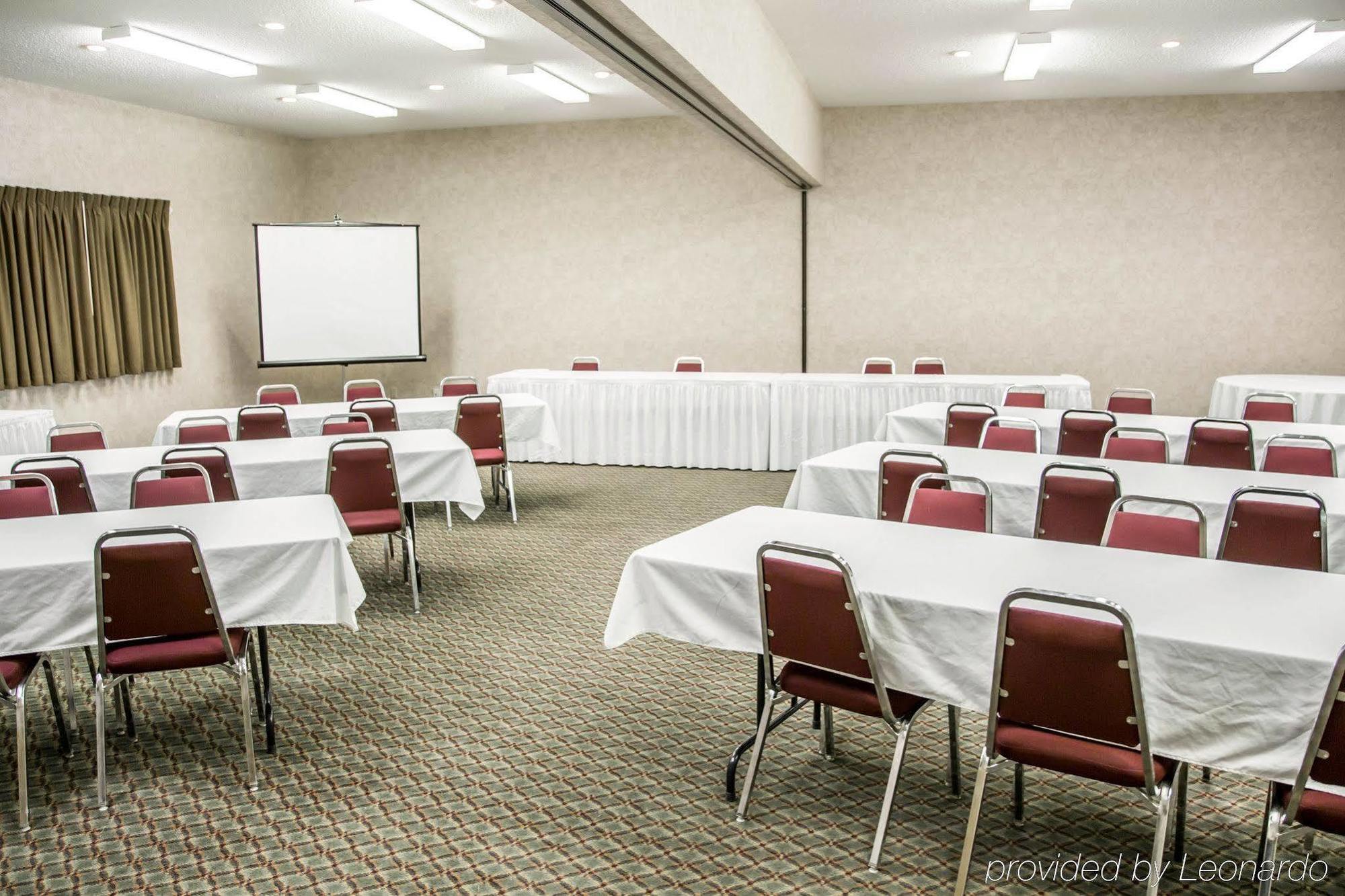 Comfort Inn & Suites Riverview Near Davenport And I-80 Le Claire Extérieur photo
